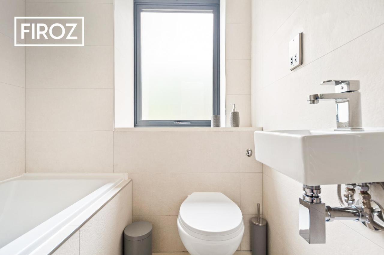 Spacious 4 Bedroom 3 Bath House For Families & Contractors With Free Parking, Fast Wi-Fi & Netflix By Firoz Property Management Лідс Екстер'єр фото