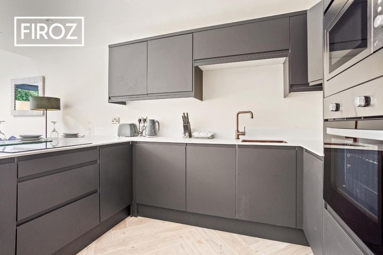 Spacious 4 Bedroom 3 Bath House For Families & Contractors With Free Parking, Fast Wi-Fi & Netflix By Firoz Property Management Лідс Екстер'єр фото